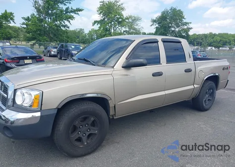 2005 Dodge Dakota Slt z USA, uszkodzony, nr VIN 1D7HW48N95S269592